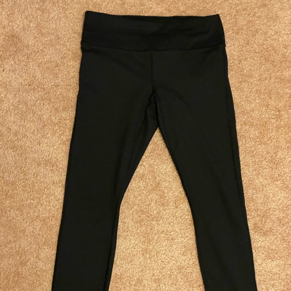 Black Fabletics leggings